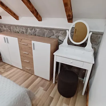 Villa House Maja *