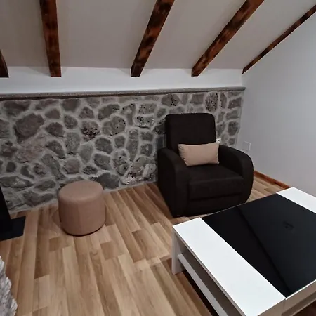 Villa House Maja *