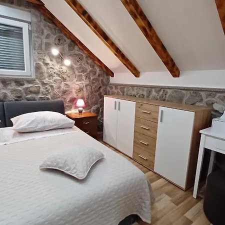 House Maja * Velic